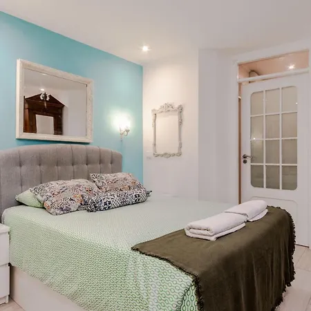 Maria Sardinha Apartment *